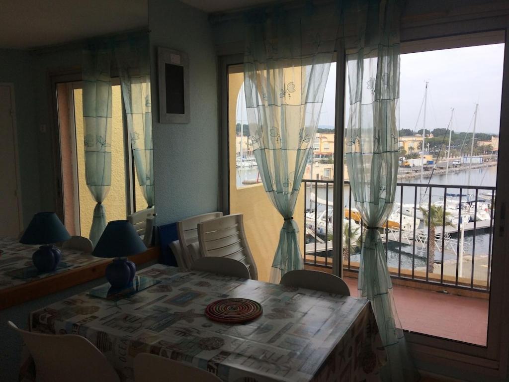 Gruissan Appartement Calme, Vue Sur Port De Plaisance -Clim, Empl.Parking Екстер'єр фото